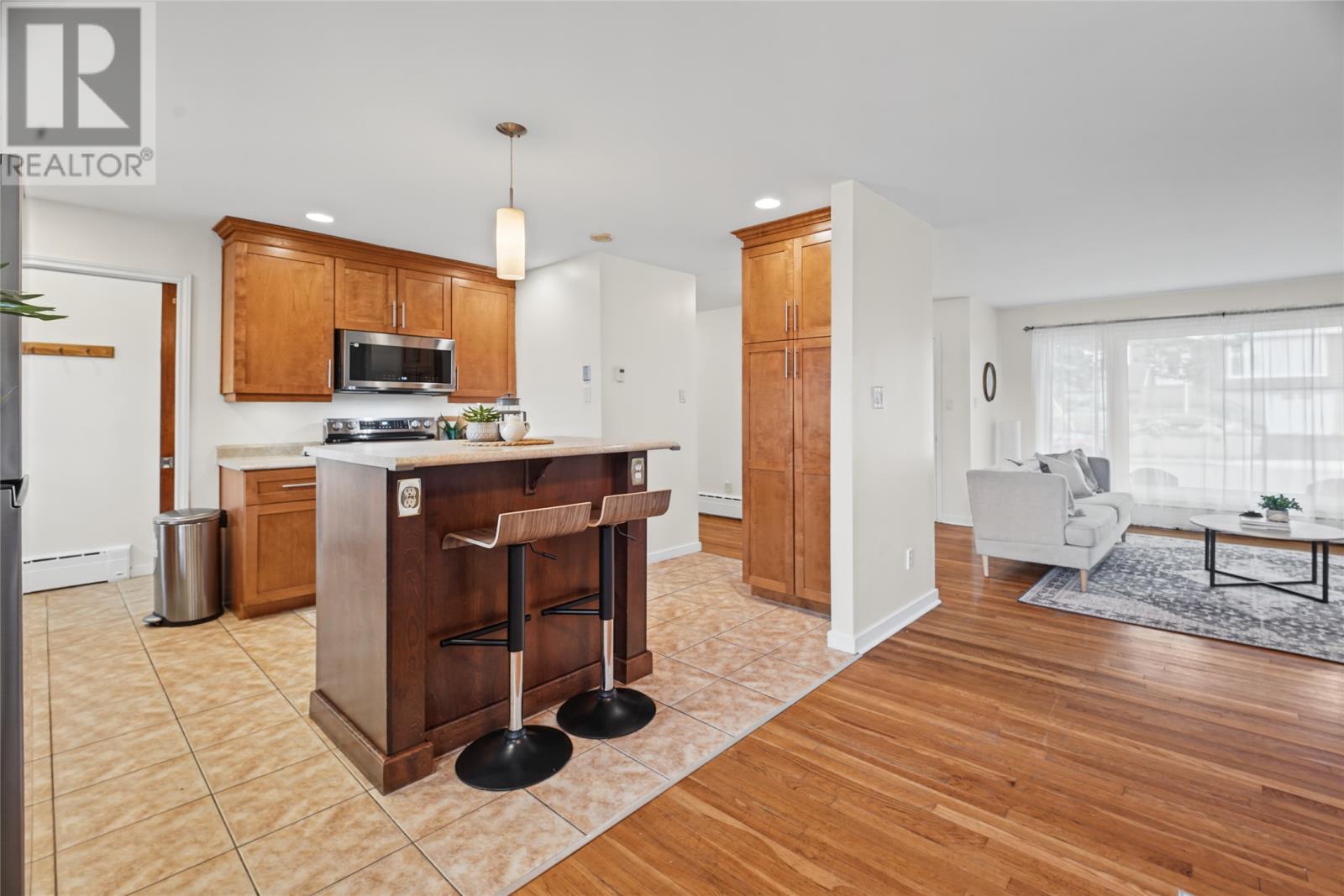 7 Macpherson Avenue Property Photo 15