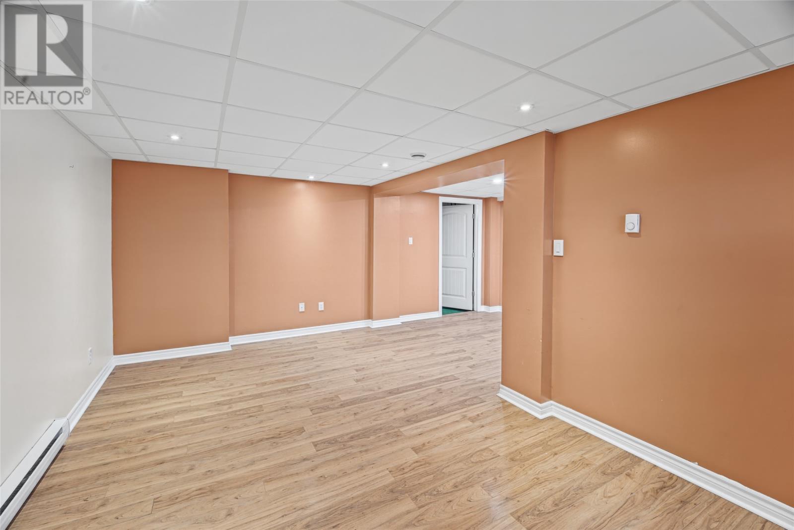 7 Macpherson Avenue Property Photo 29
