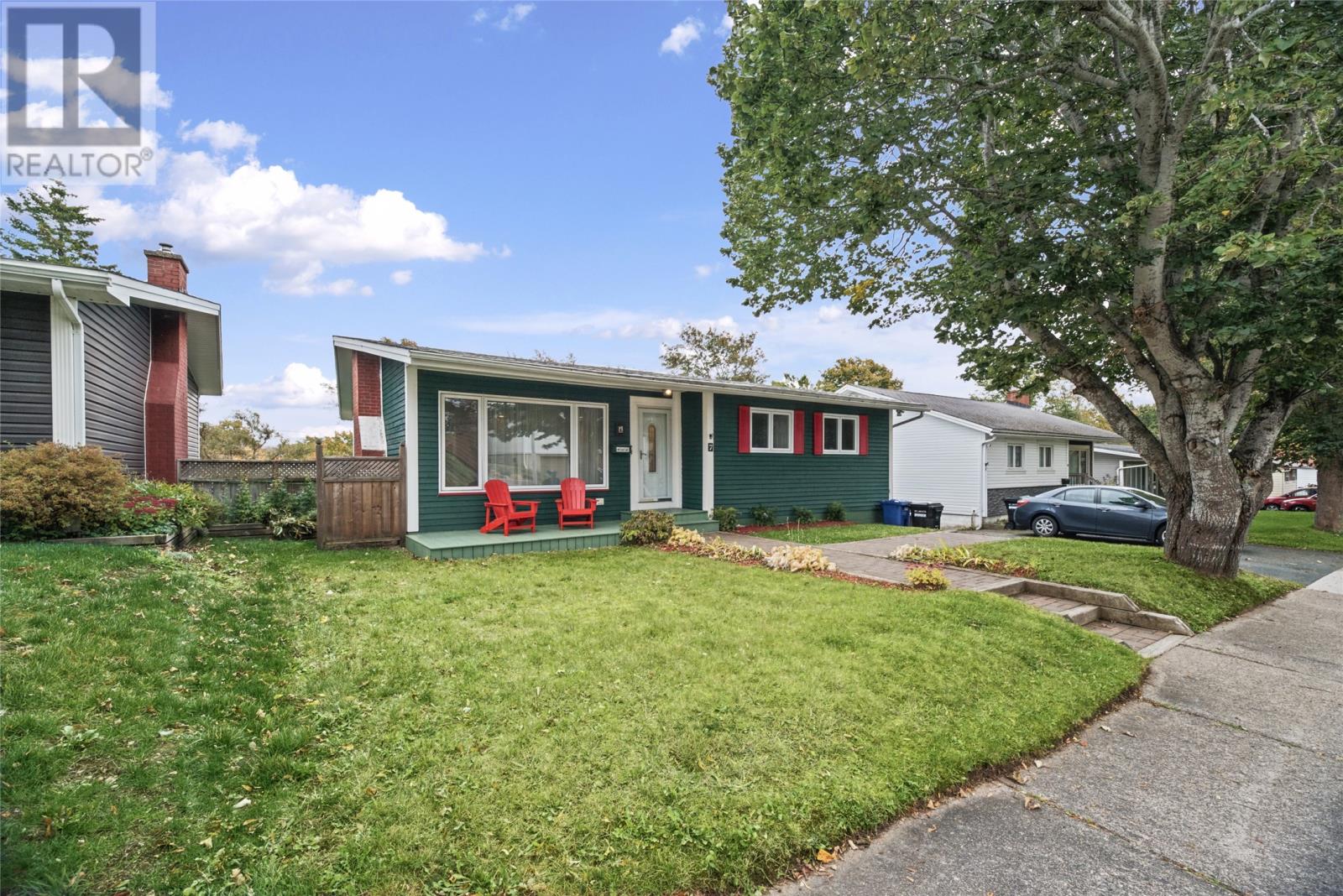 7 Macpherson Avenue Property Photo 41