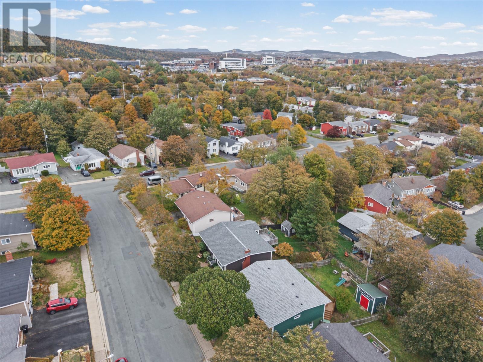 7 Macpherson Avenue Property Photo 44