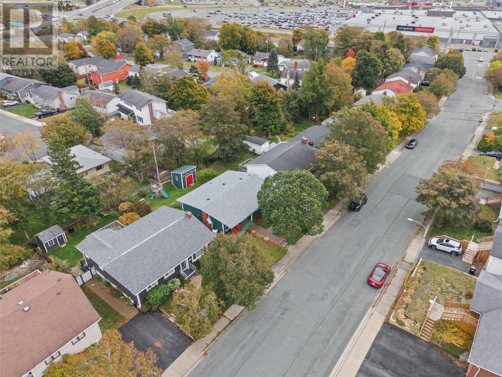 7 Macpherson Avenue Property Photo 45