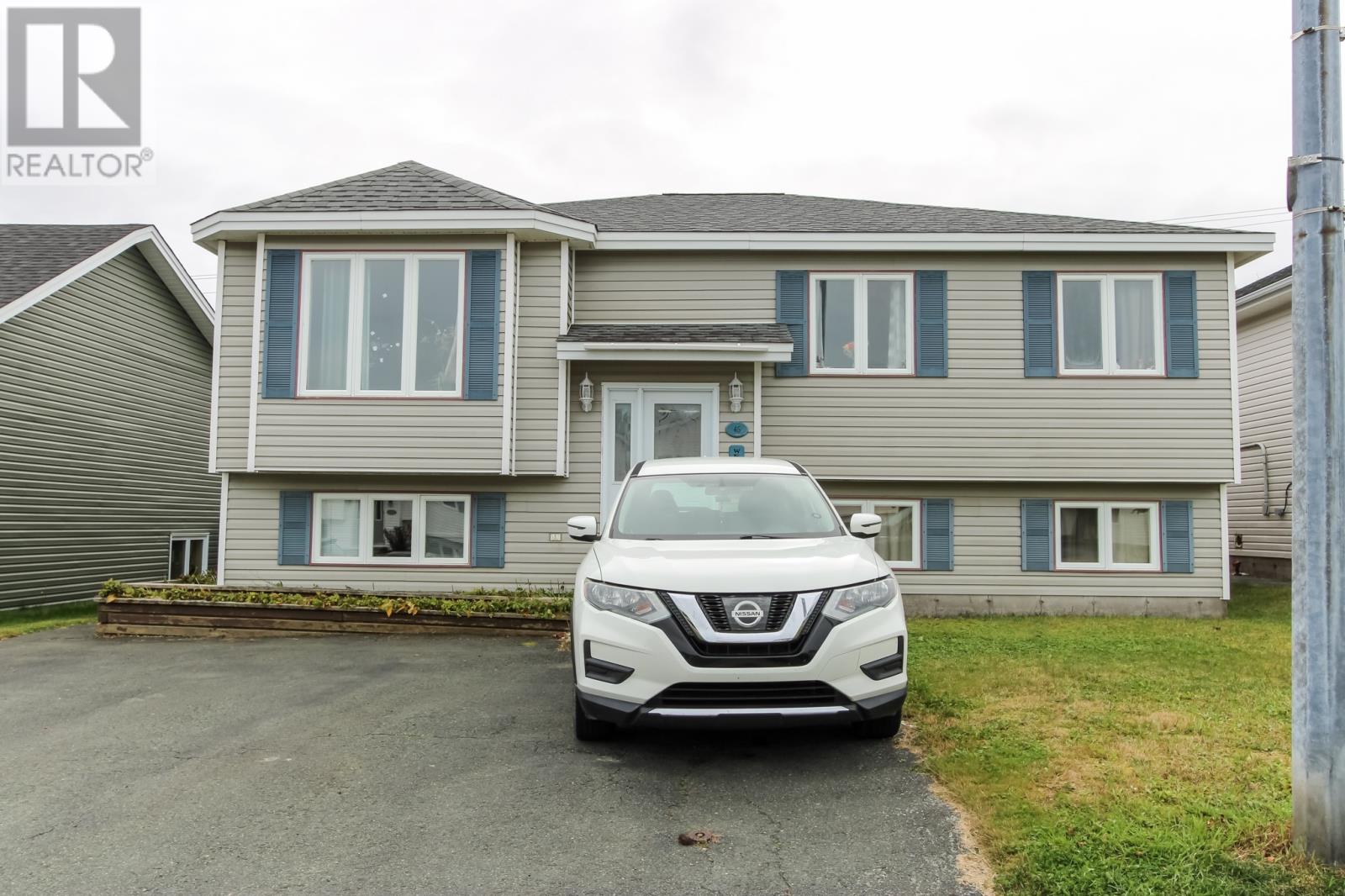 45 Penney Crescent Property Photo 1