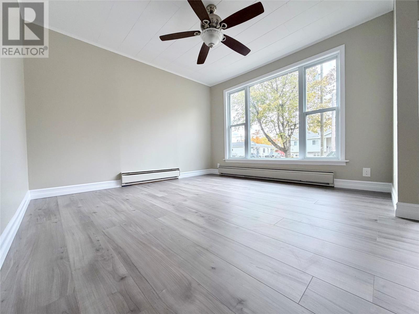 14 Fifth Avenue Property Photo 3