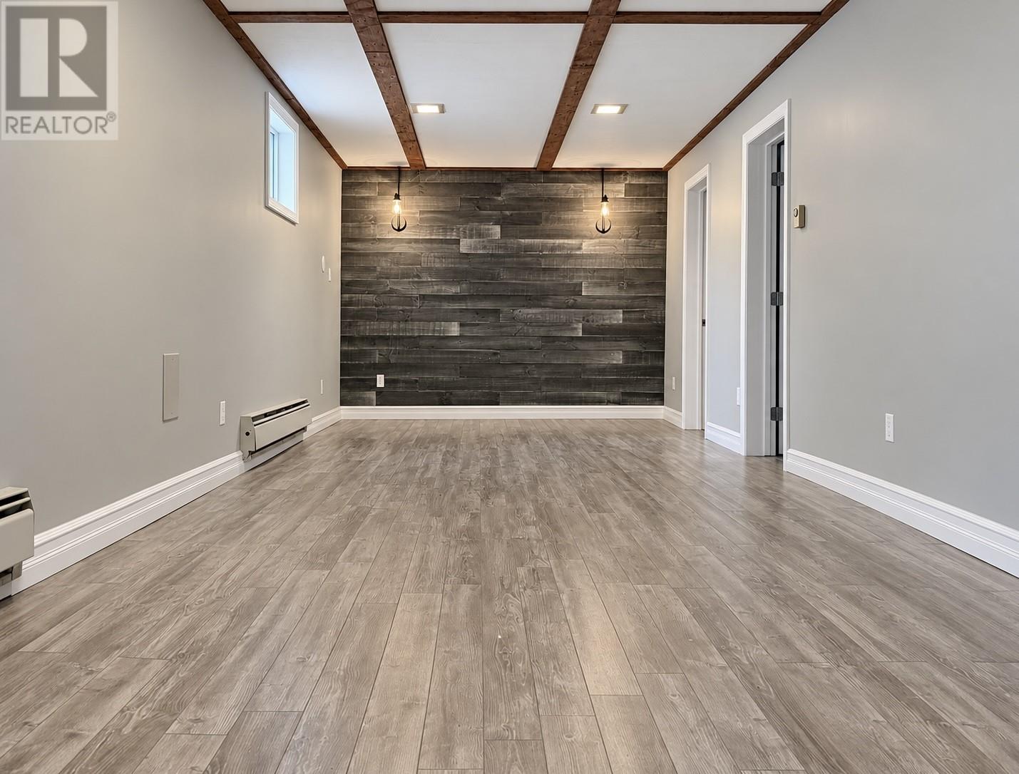 14 Fifth Avenue Property Photo 13