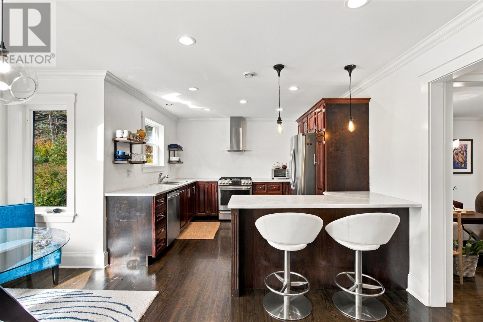13 Burdell Place Property Photo 9