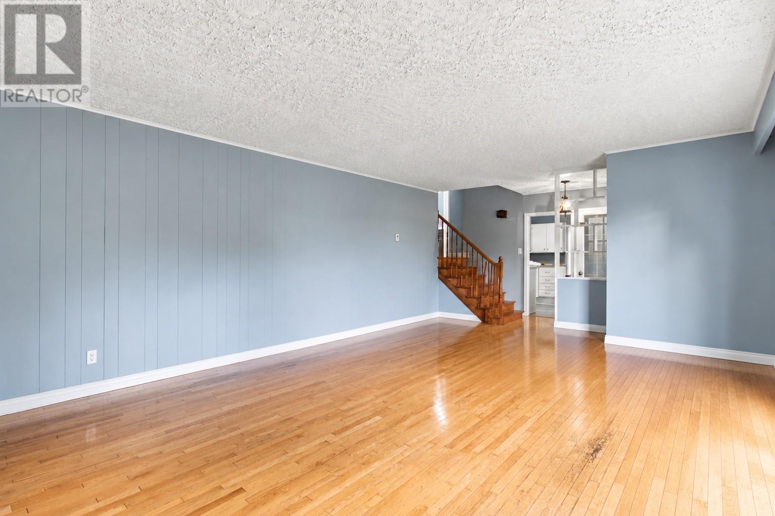 16 Dunscombe Place Property Photo 8