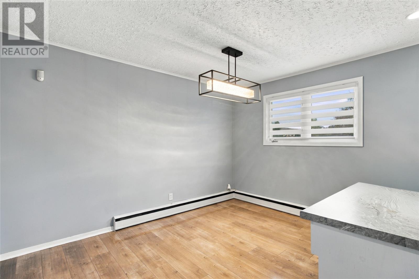 16 Dunscombe Place Property Photo 10