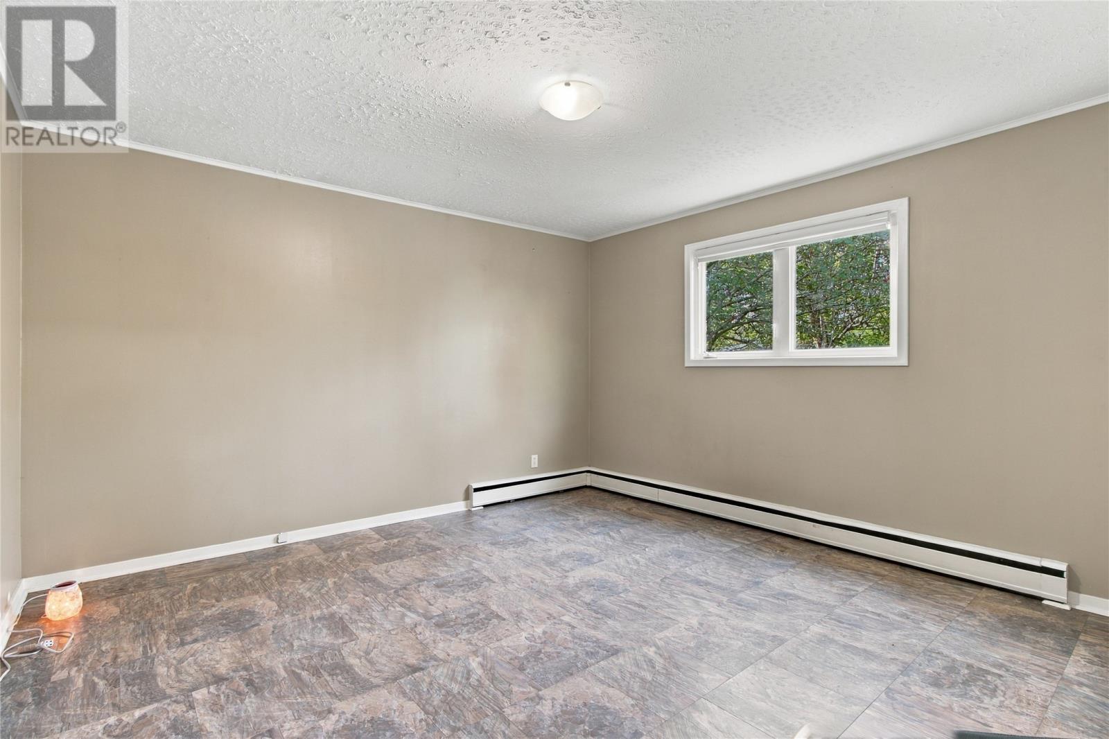16 Dunscombe Place Property Photo 16