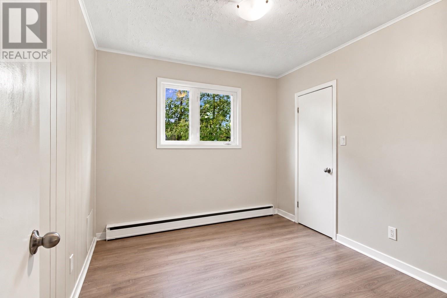 16 Dunscombe Place Property Photo 18