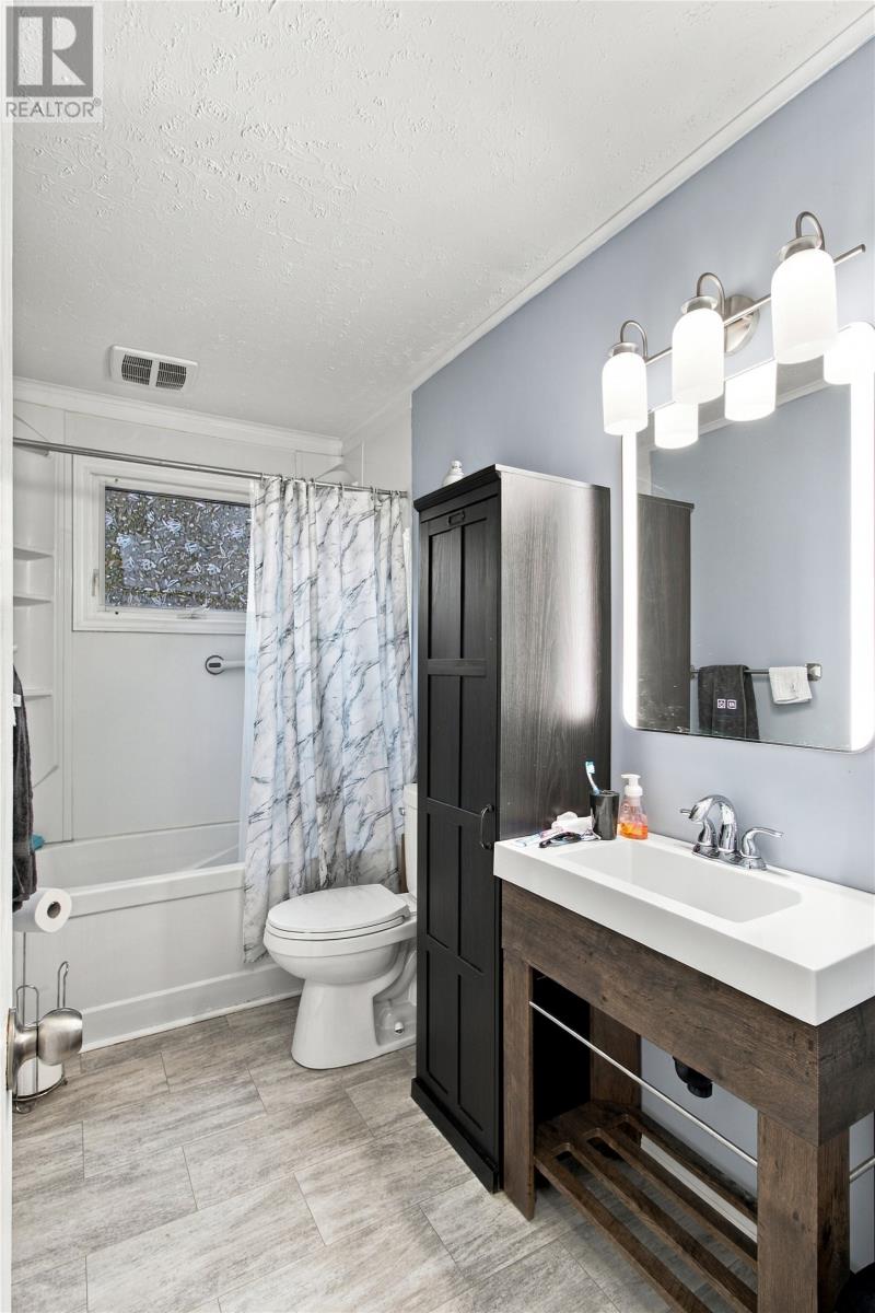 16 Dunscombe Place Property Photo 20