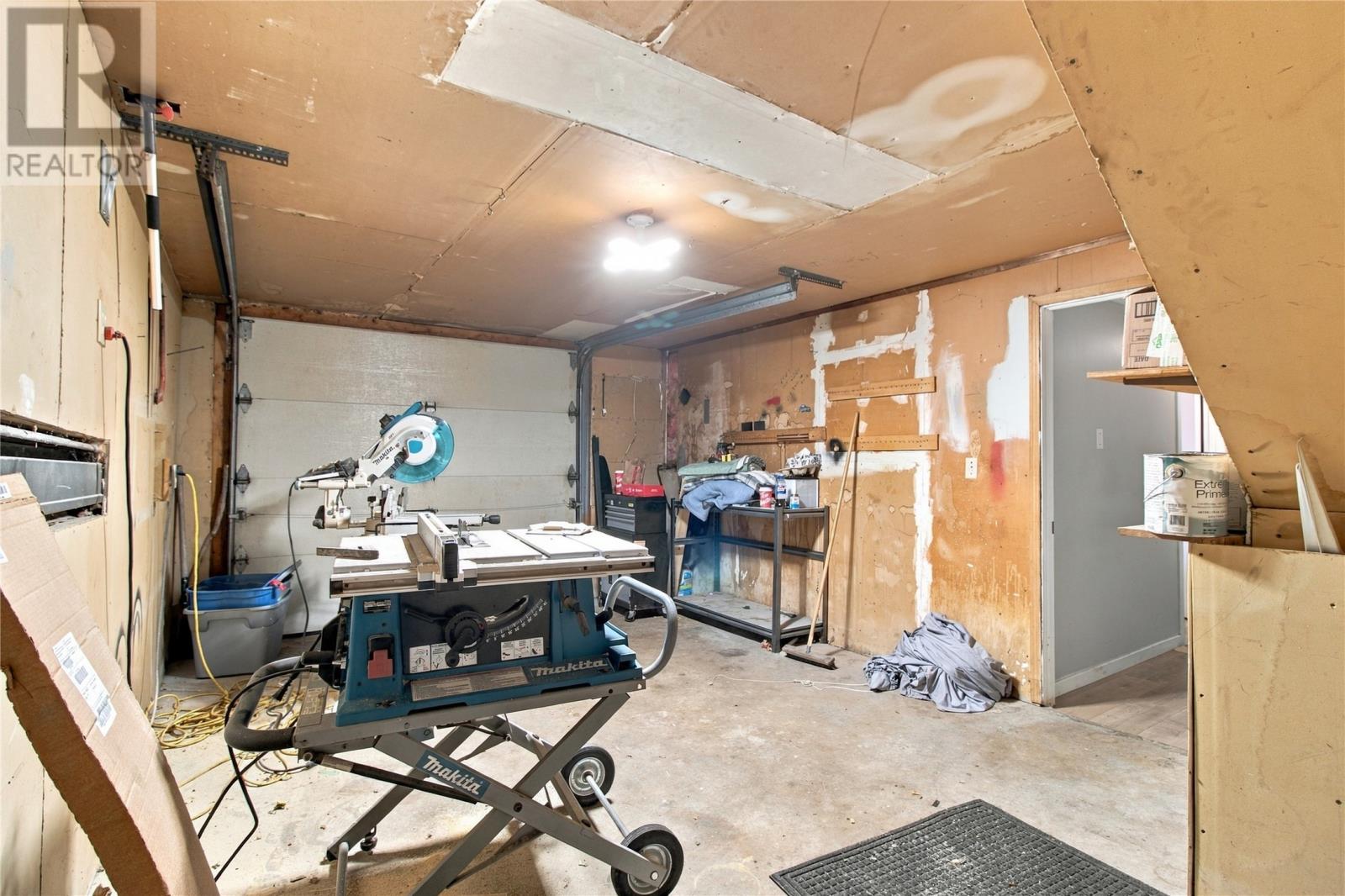 16 Dunscombe Place Property Photo 25