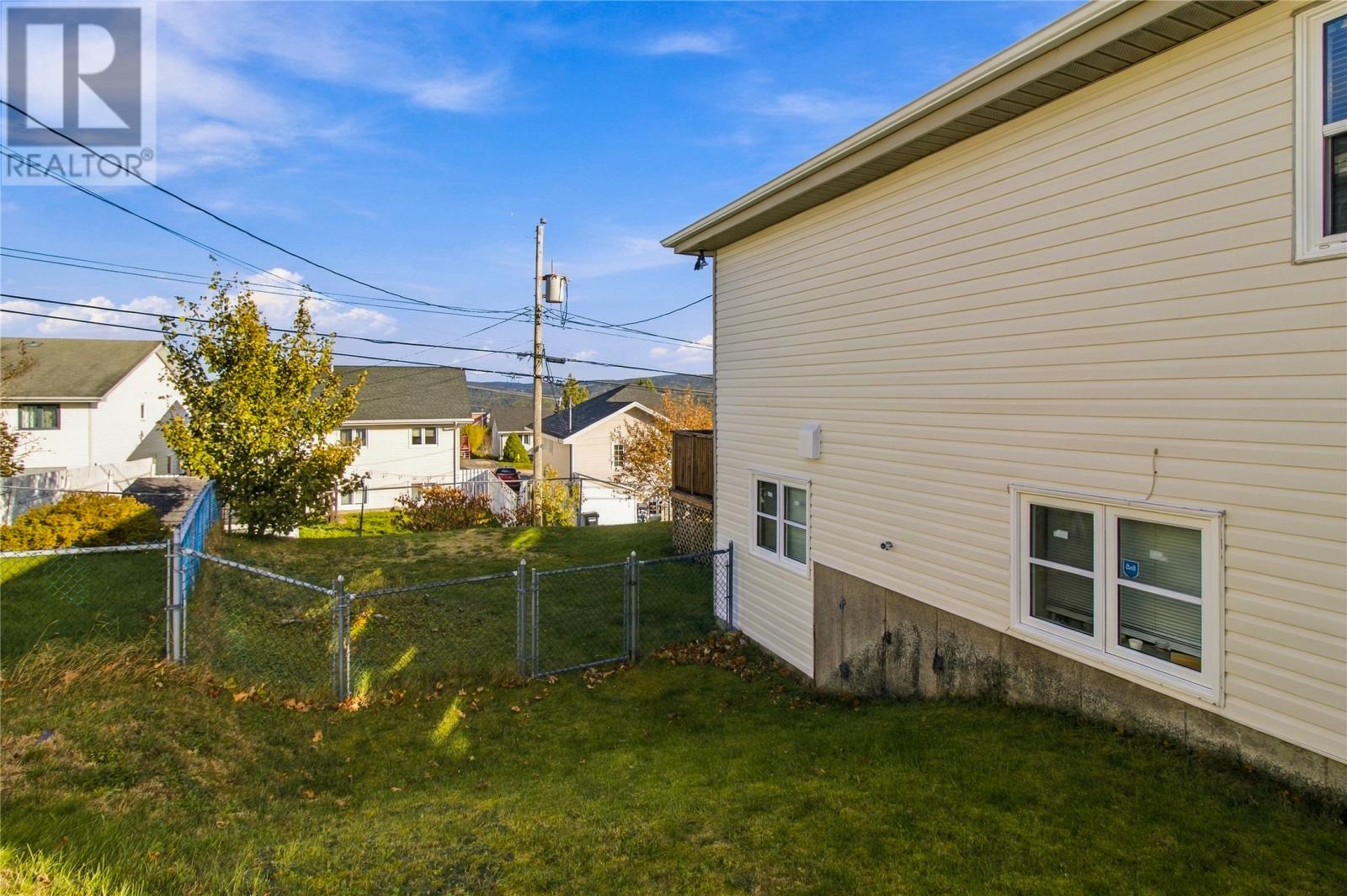 86 Greenspond Drive Property Photo 3