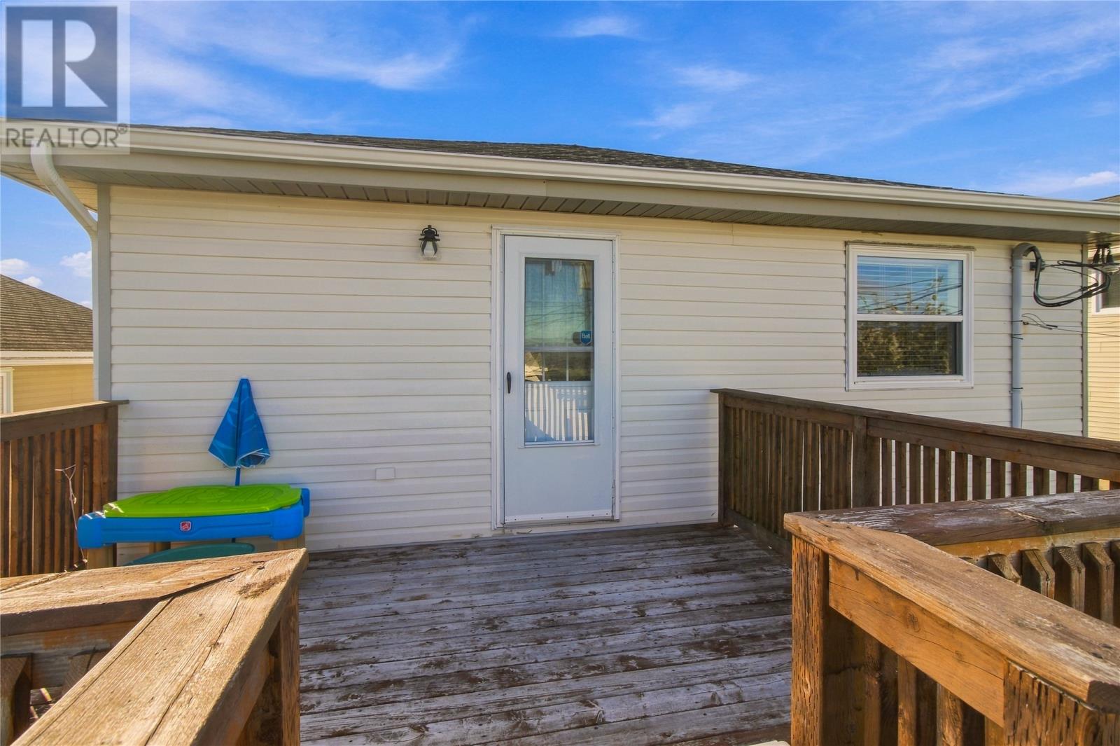 86 Greenspond Drive Property Photo 8