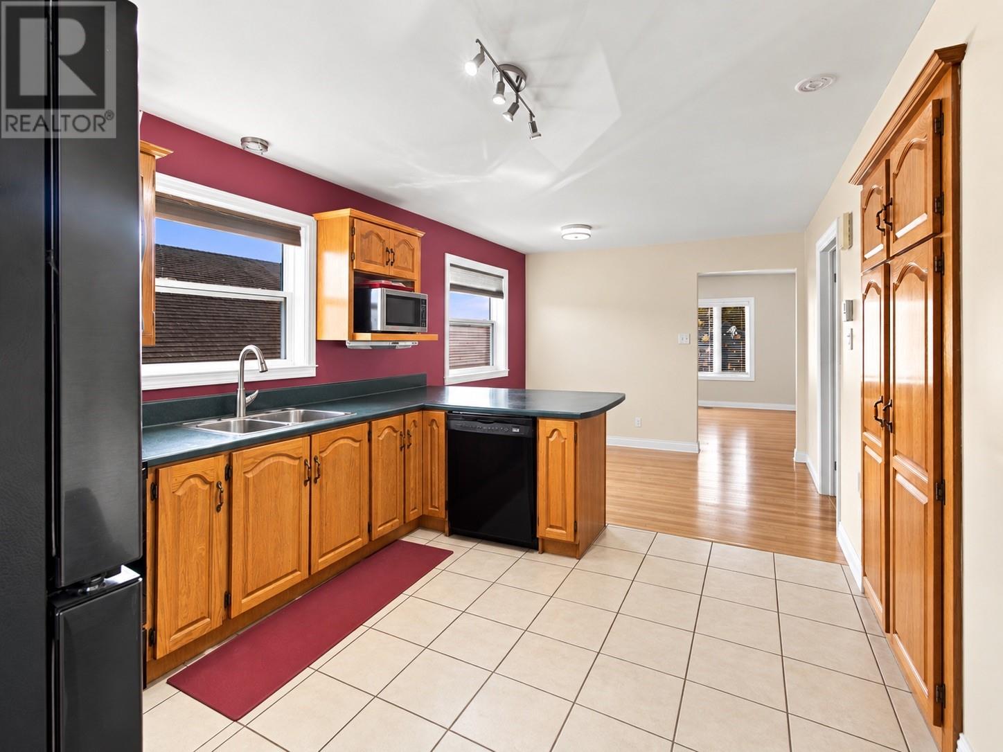 86 Greenspond Drive Property Photo 15