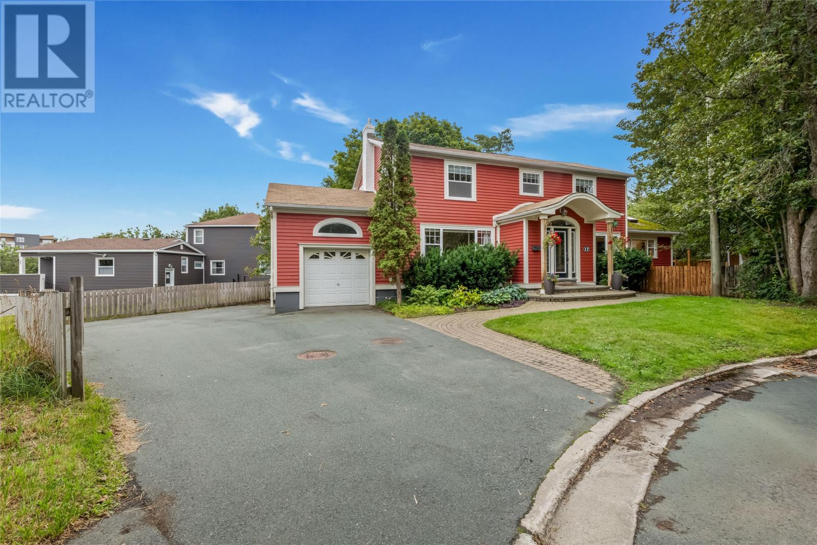17 Appledore Place Property Photo 2