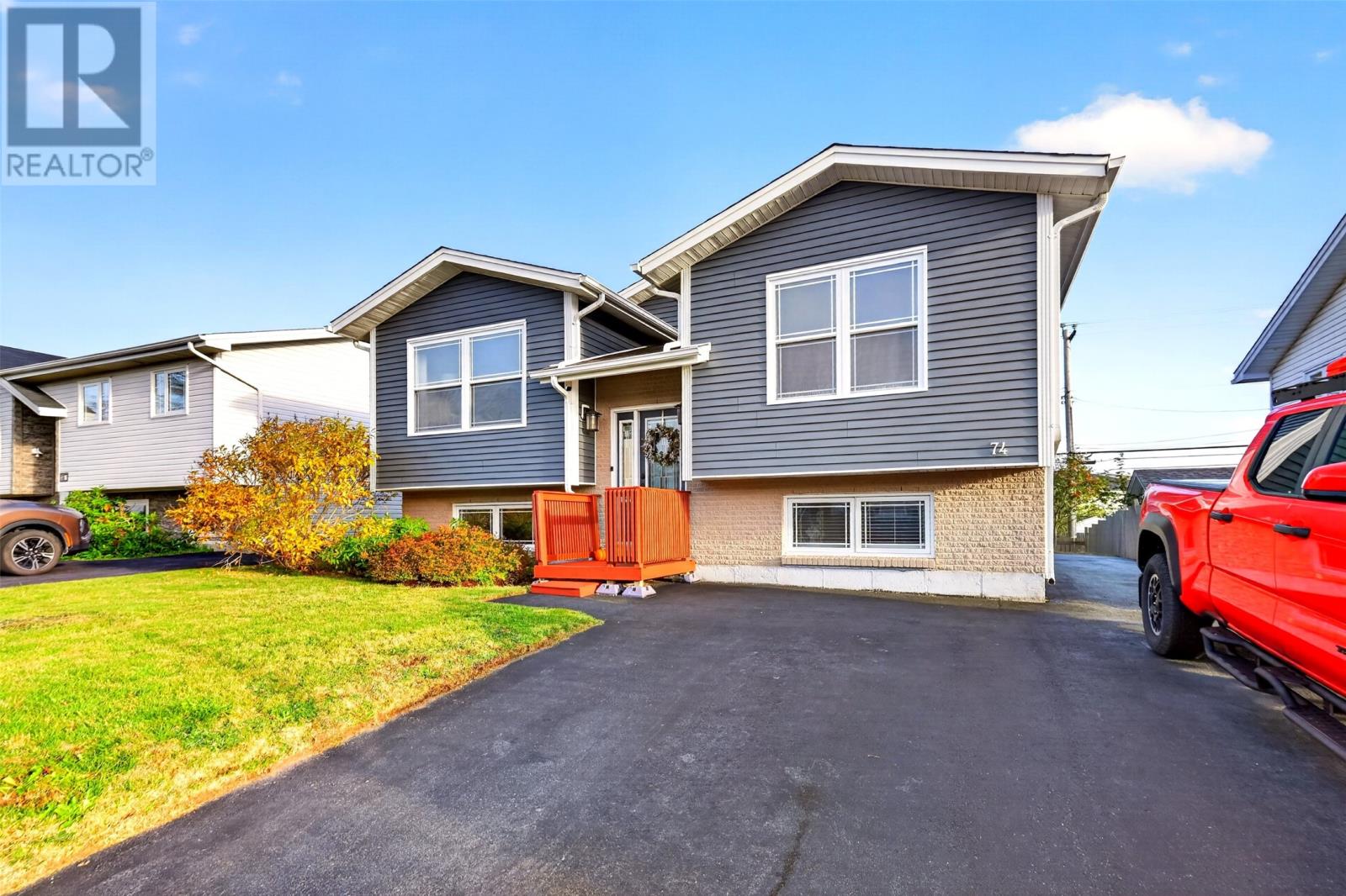 74 O'Flaherty Crescent Property Photo 1