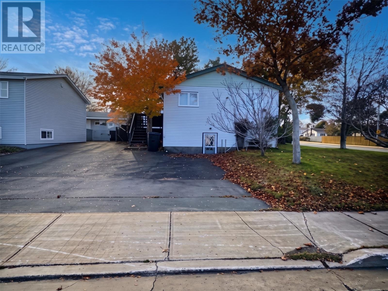 1 Bartlett Place Property Photo 3