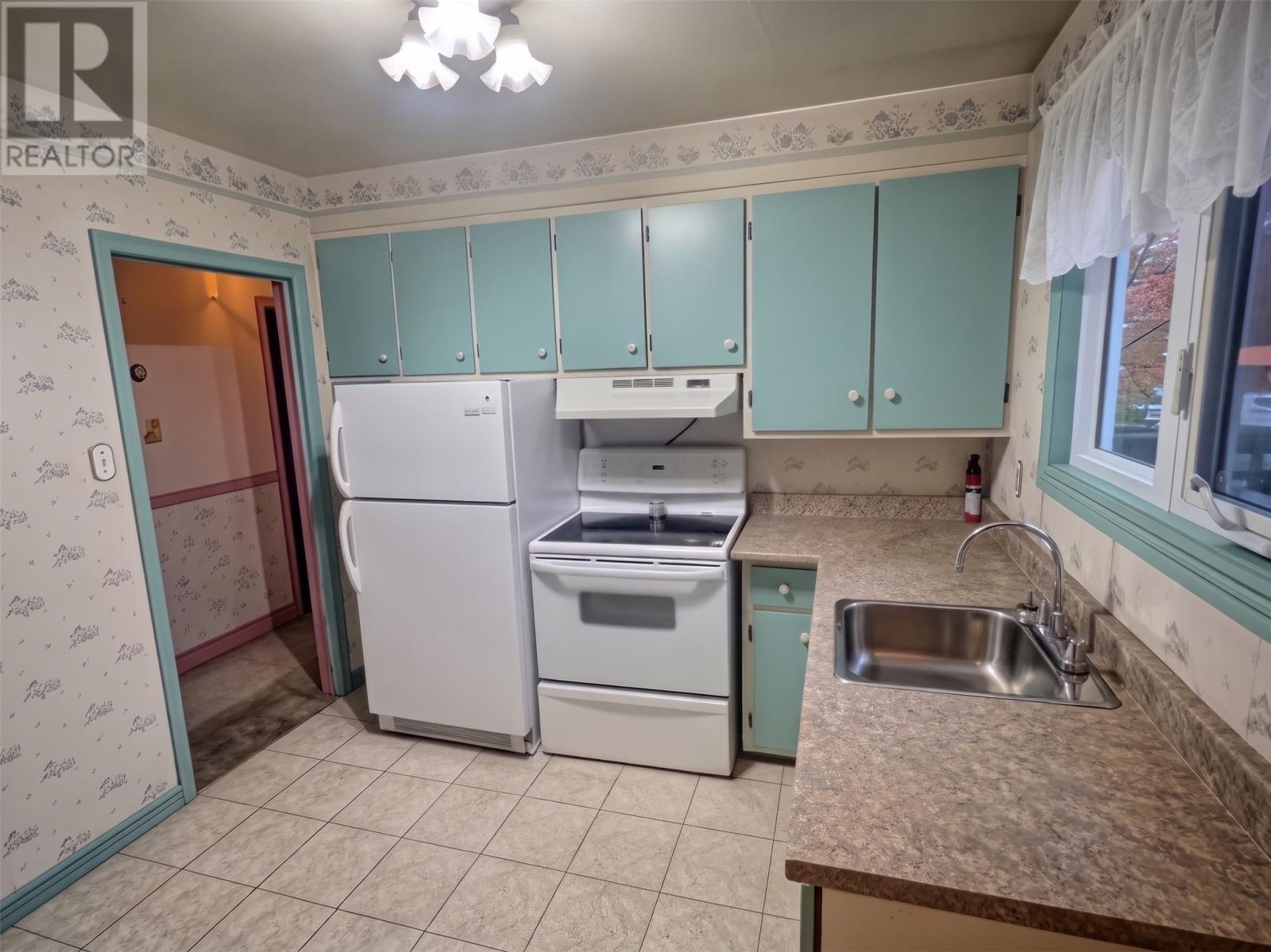 1 Bartlett Place Property Photo 8