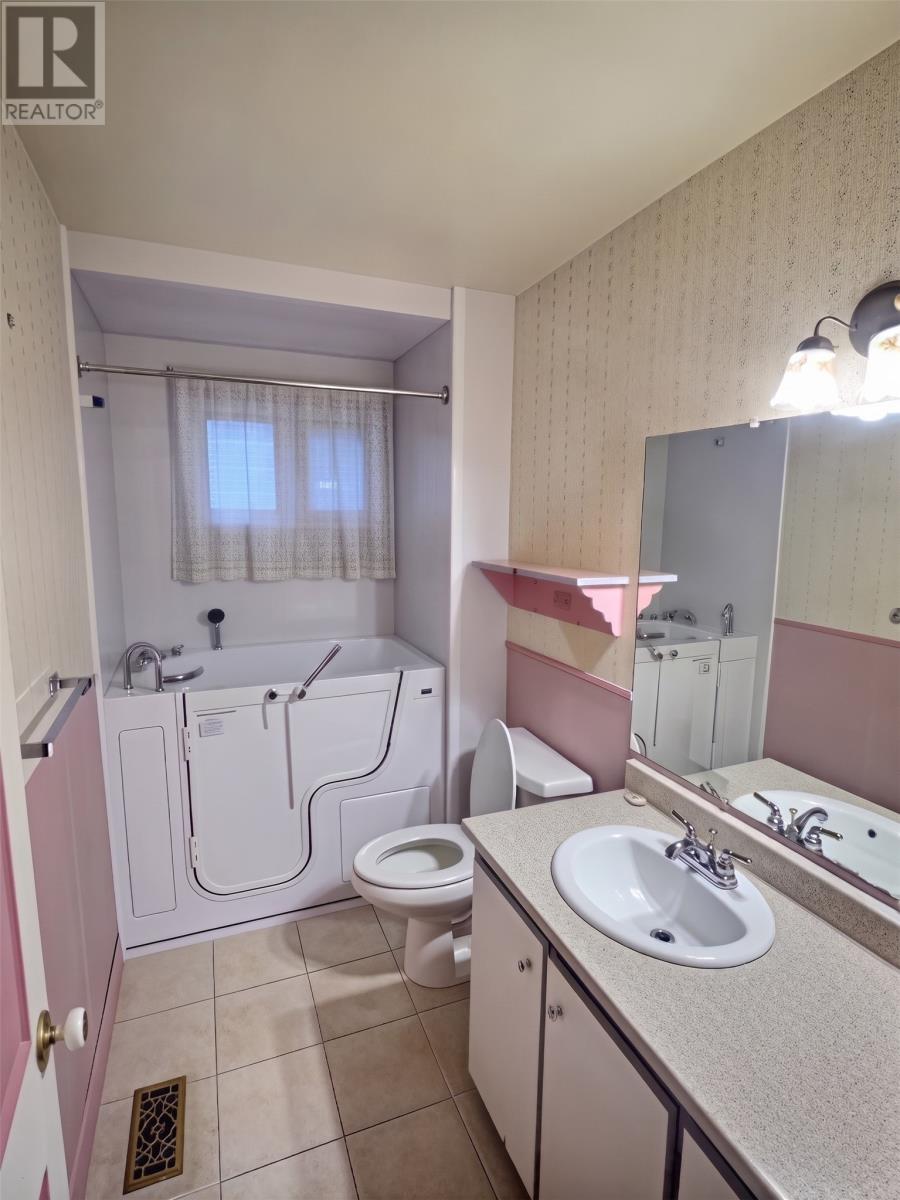 1 Bartlett Place Property Photo 15