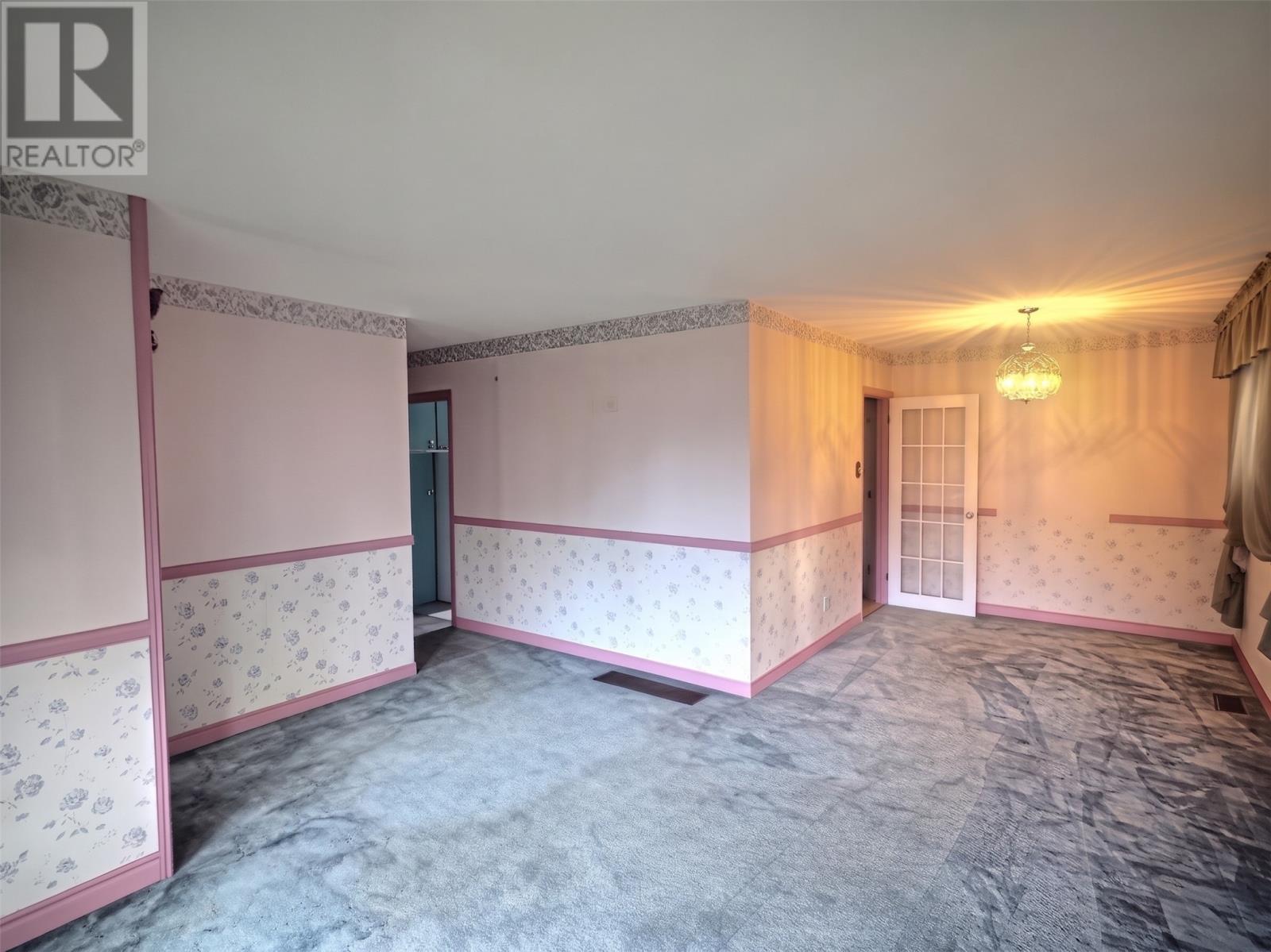 1 Bartlett Place Property Photo 16