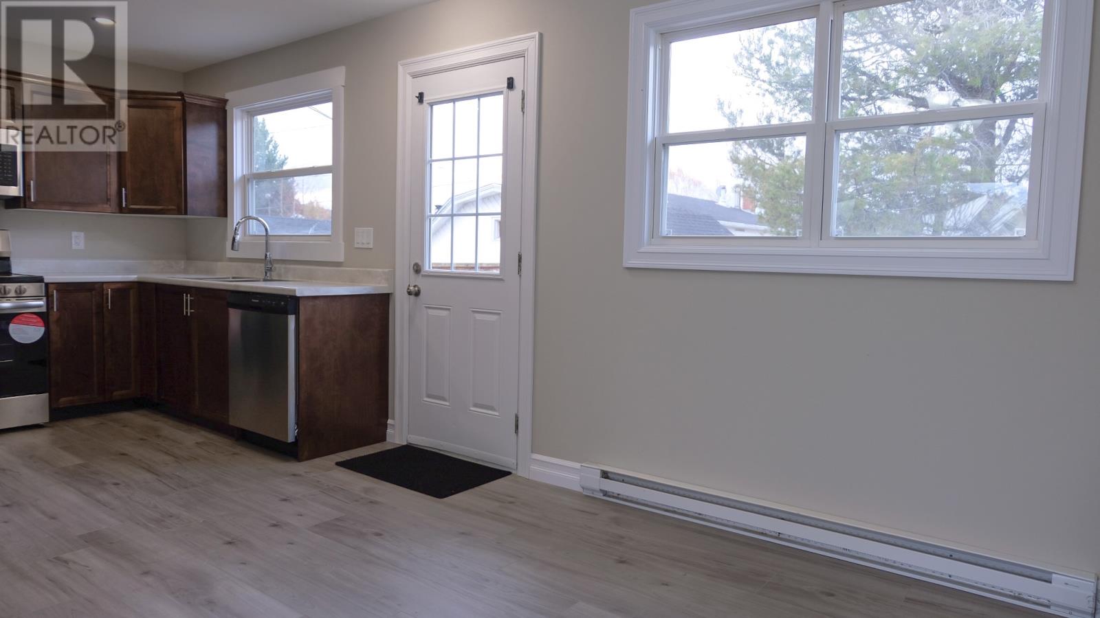 19 Walshs Avenue Property Photo 10