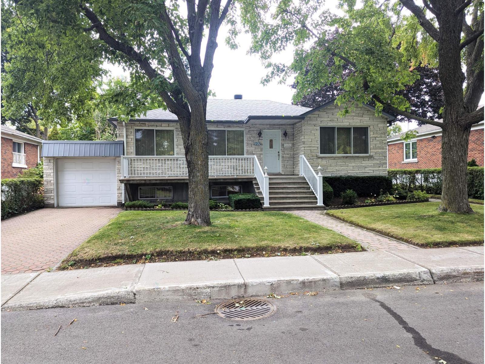 1215 Rue Latour Property Photo 1