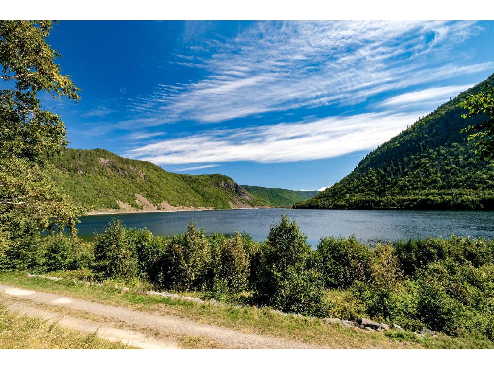 Route Du Lac Property Photo 23