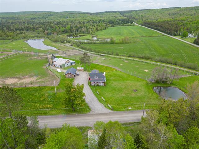 375 9e Rang Property Photo 10