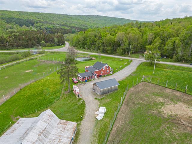 375 9e Rang Property Photo 20