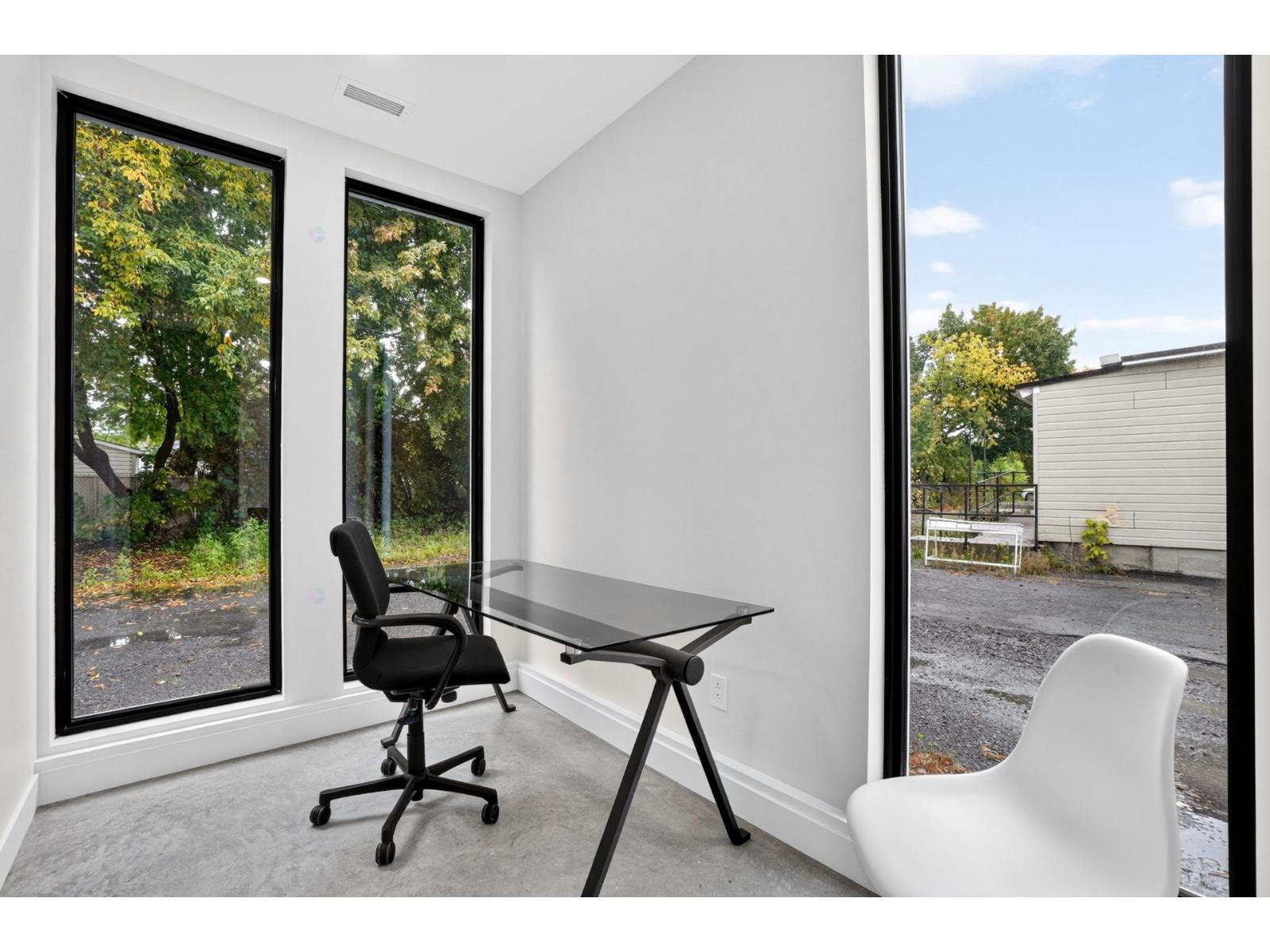 509 Rue Notre-dame, #4 Property Photo 2