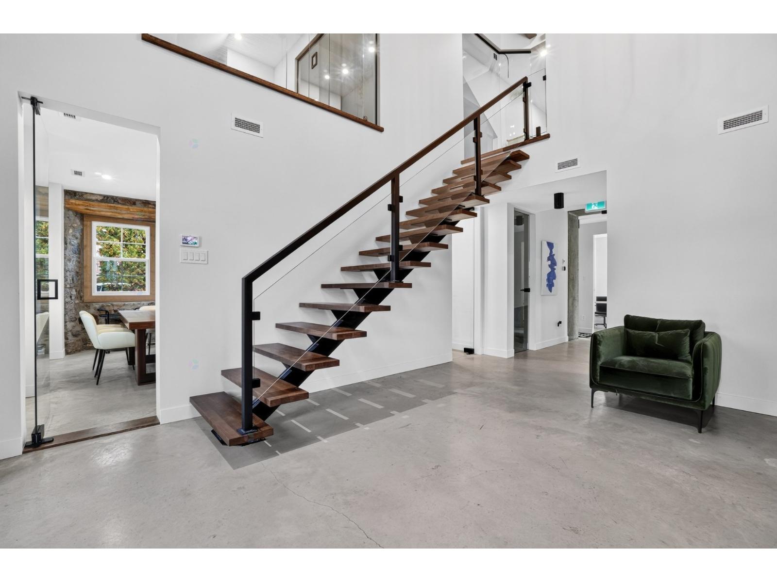 509 Rue Notre-dame, #4 Property Photo 6
