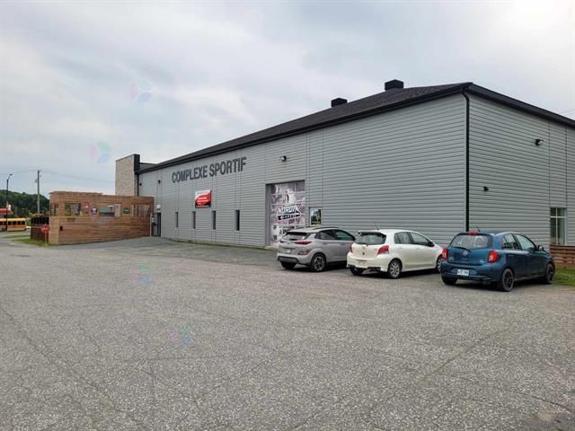 371 Boul. St-luc Property Photo 3