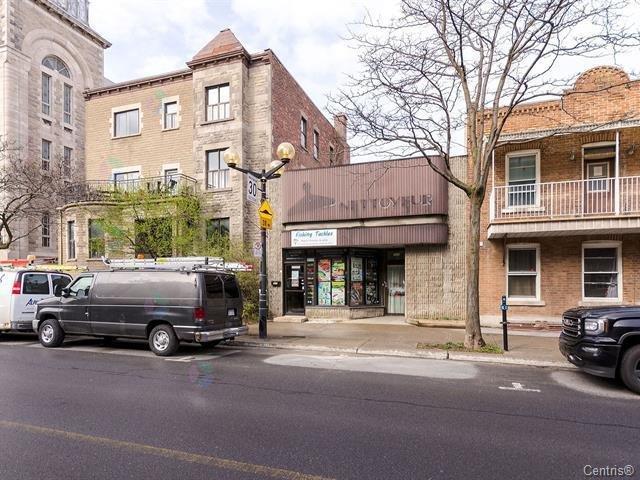 5939-5941 Boul. Monk