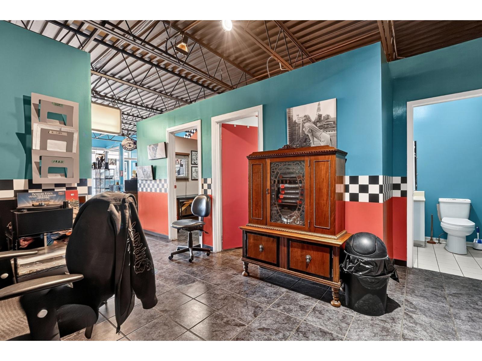 253 Rue Ste-catherine, #115 Property Photo 15