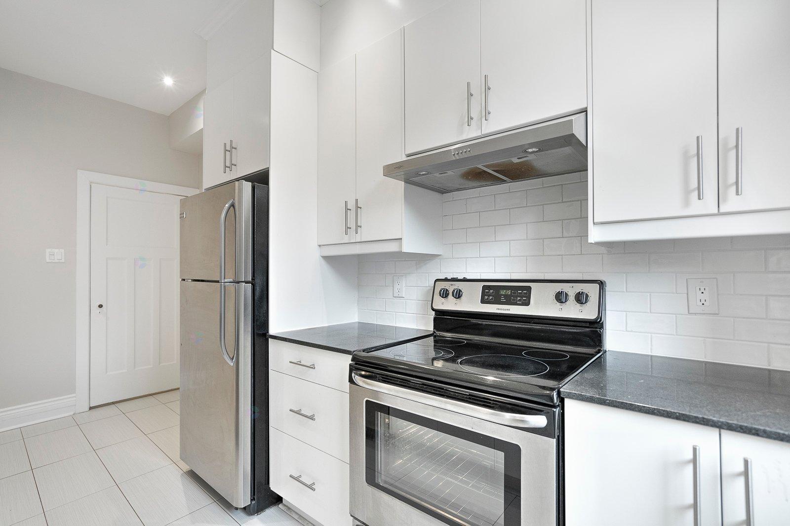 4278 Rue Sherbrooke O., #12 Property Photo 6