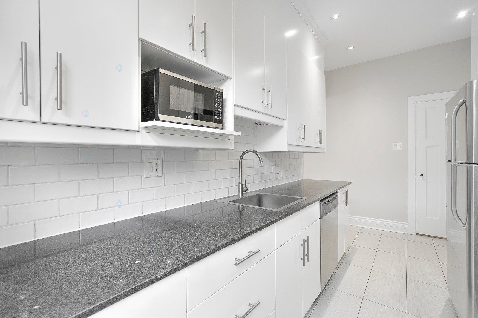 4278 Rue Sherbrooke O., #12 Property Photo 7
