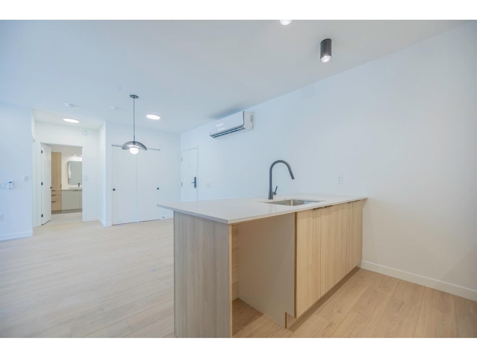 5805 Rue De La Rochelle, #306 Property Photo 6