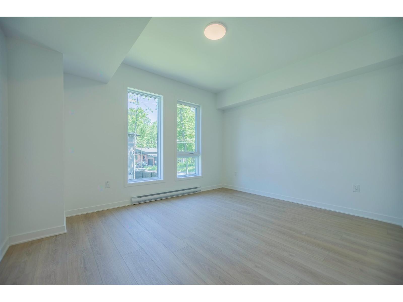 5805 Rue De La Rochelle, #306 Property Photo 9