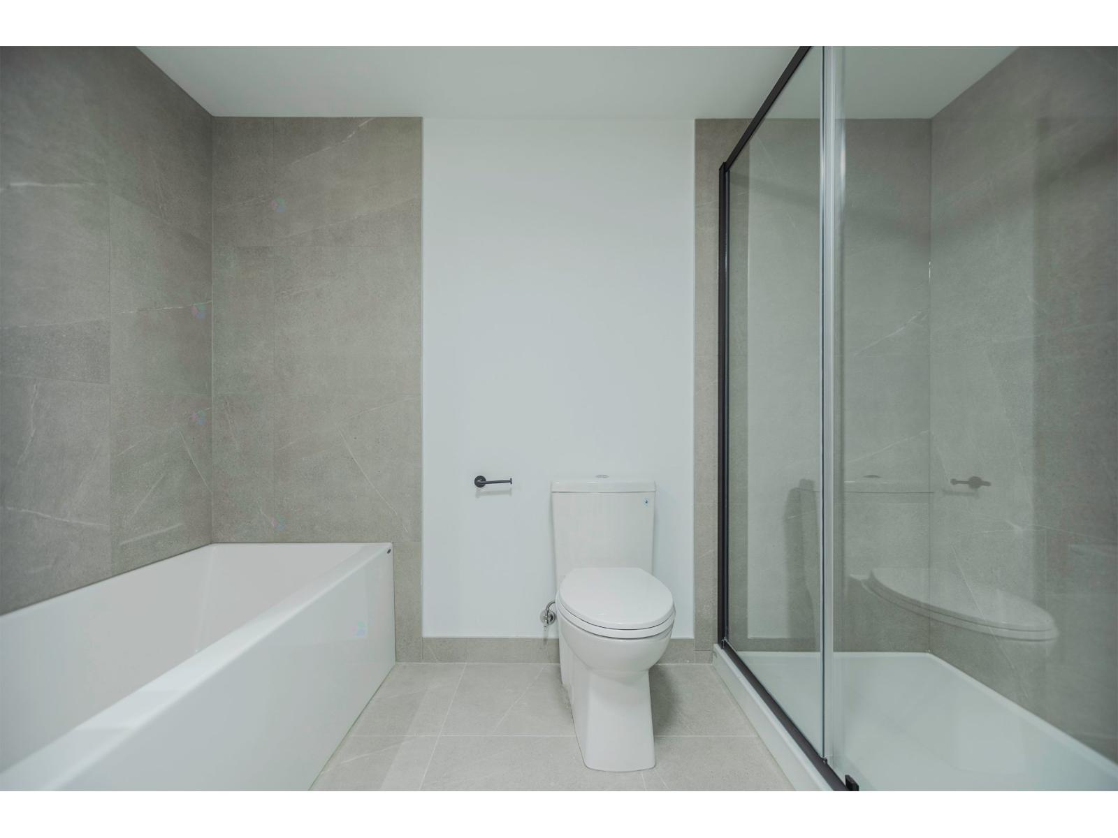5805 Rue De La Rochelle, #306 Property Photo 12