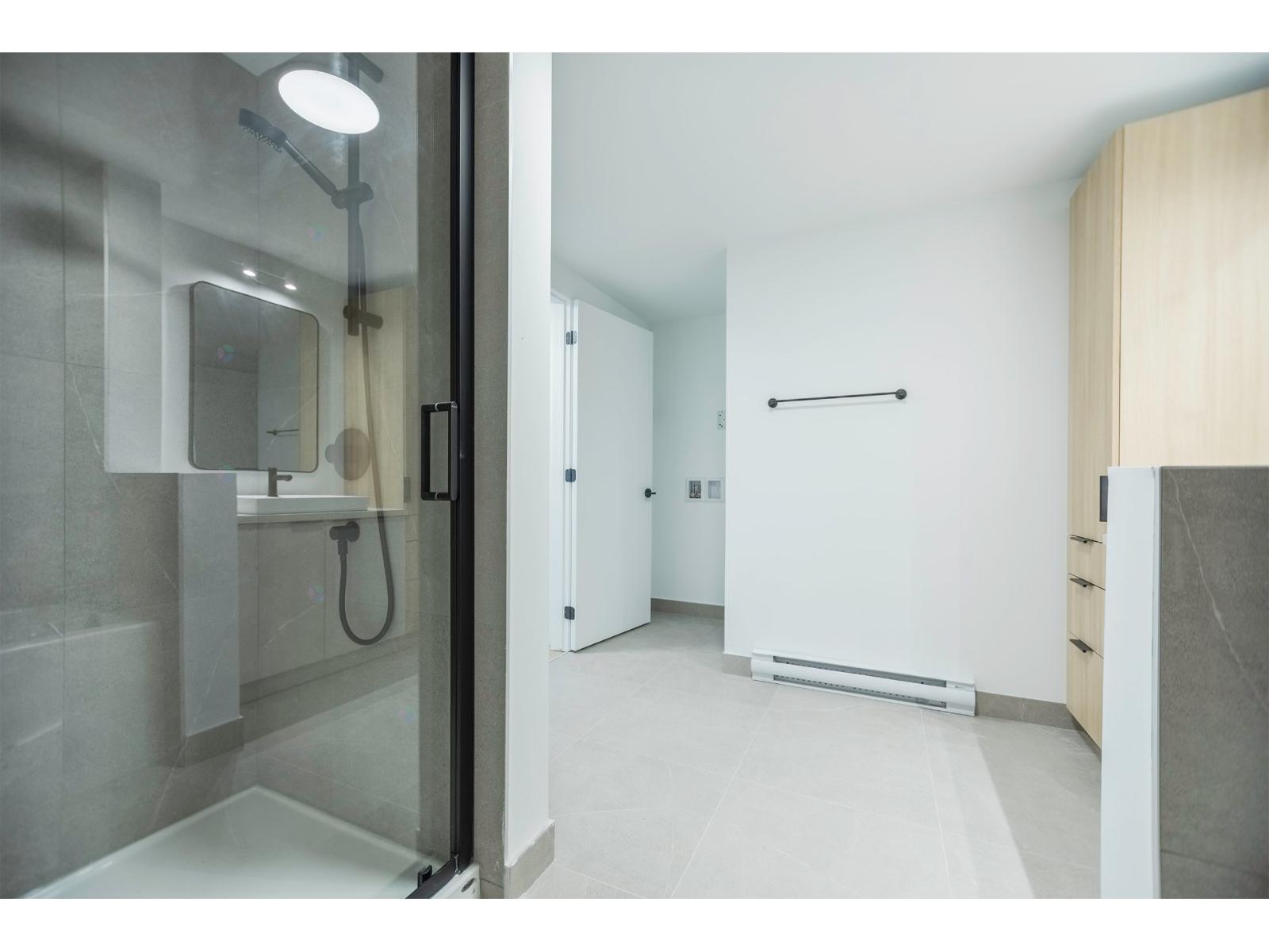 5805 Rue De La Rochelle, #306 Property Photo 13