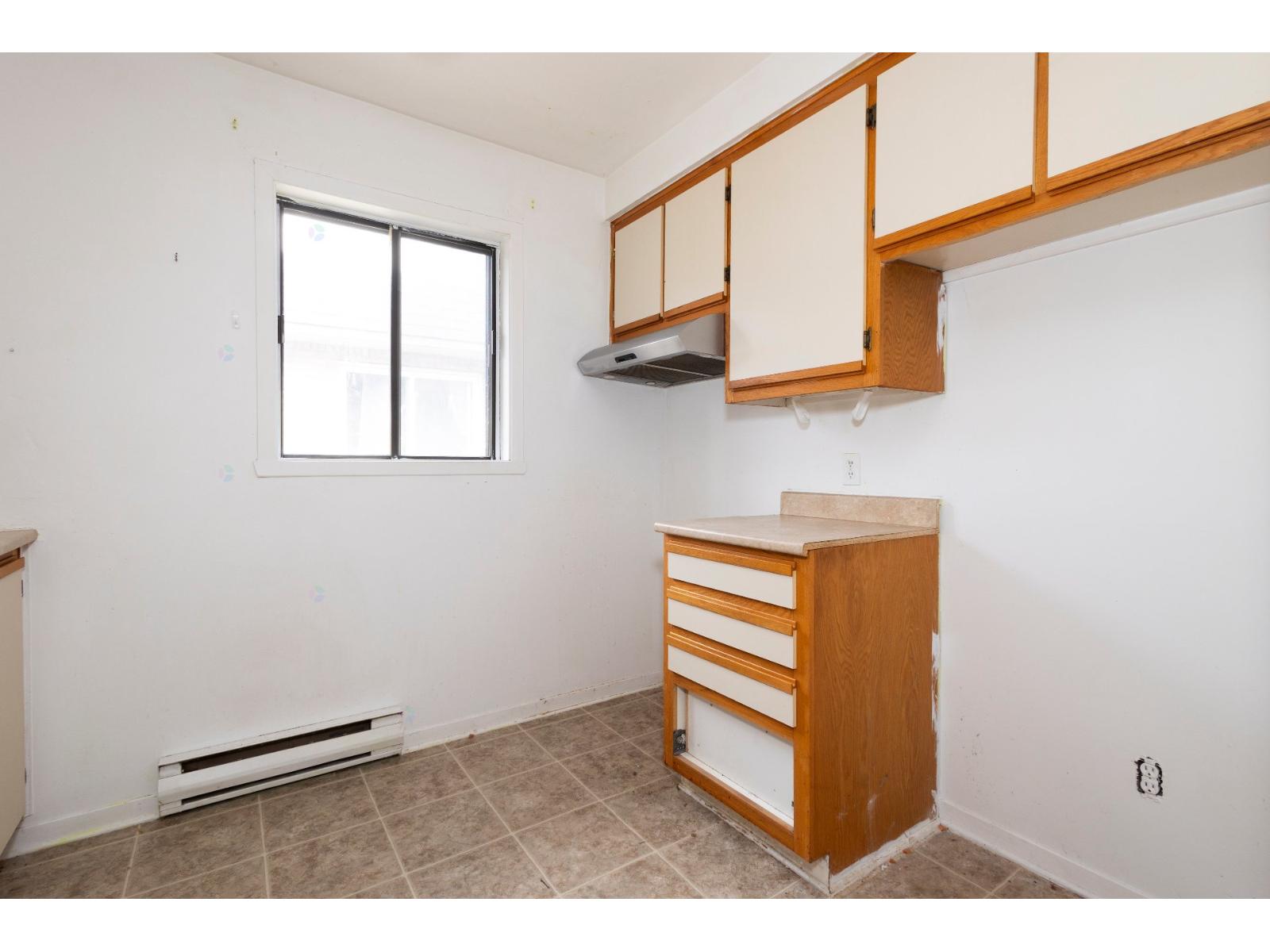2335 Av. Montclair Property Photo 14
