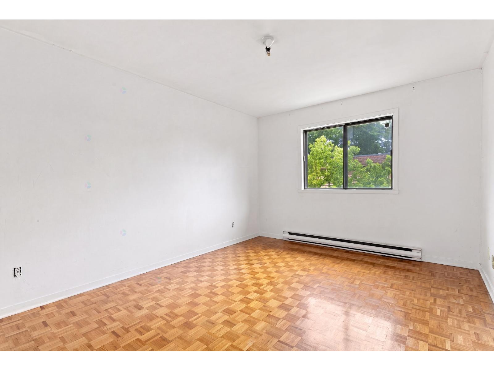 2335 Av. Montclair Property Photo 20