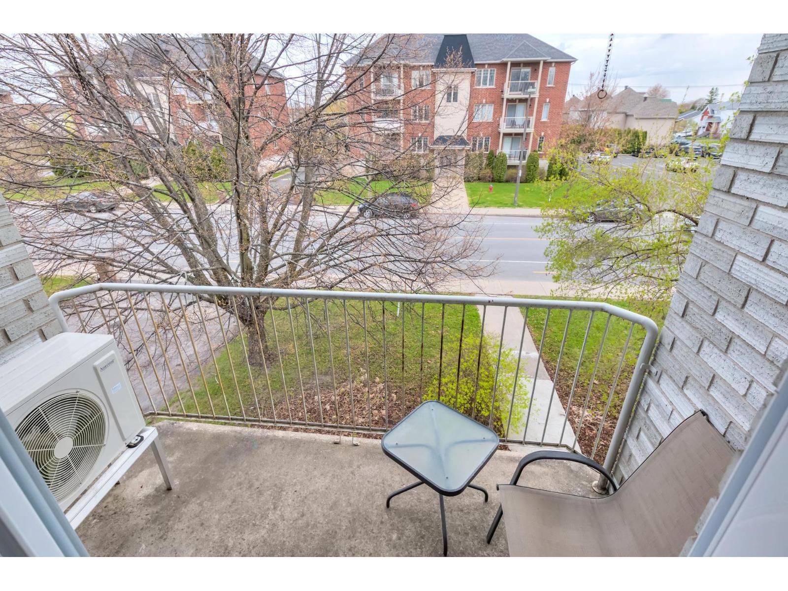3605 Boul. St-laurent, #302 Property Photo 16