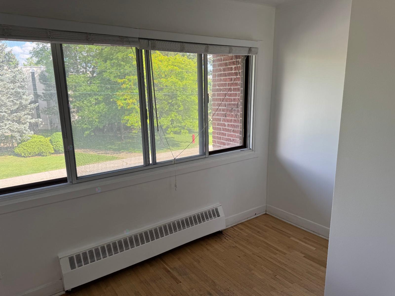 7049 Ch. Guelph Property Photo 3