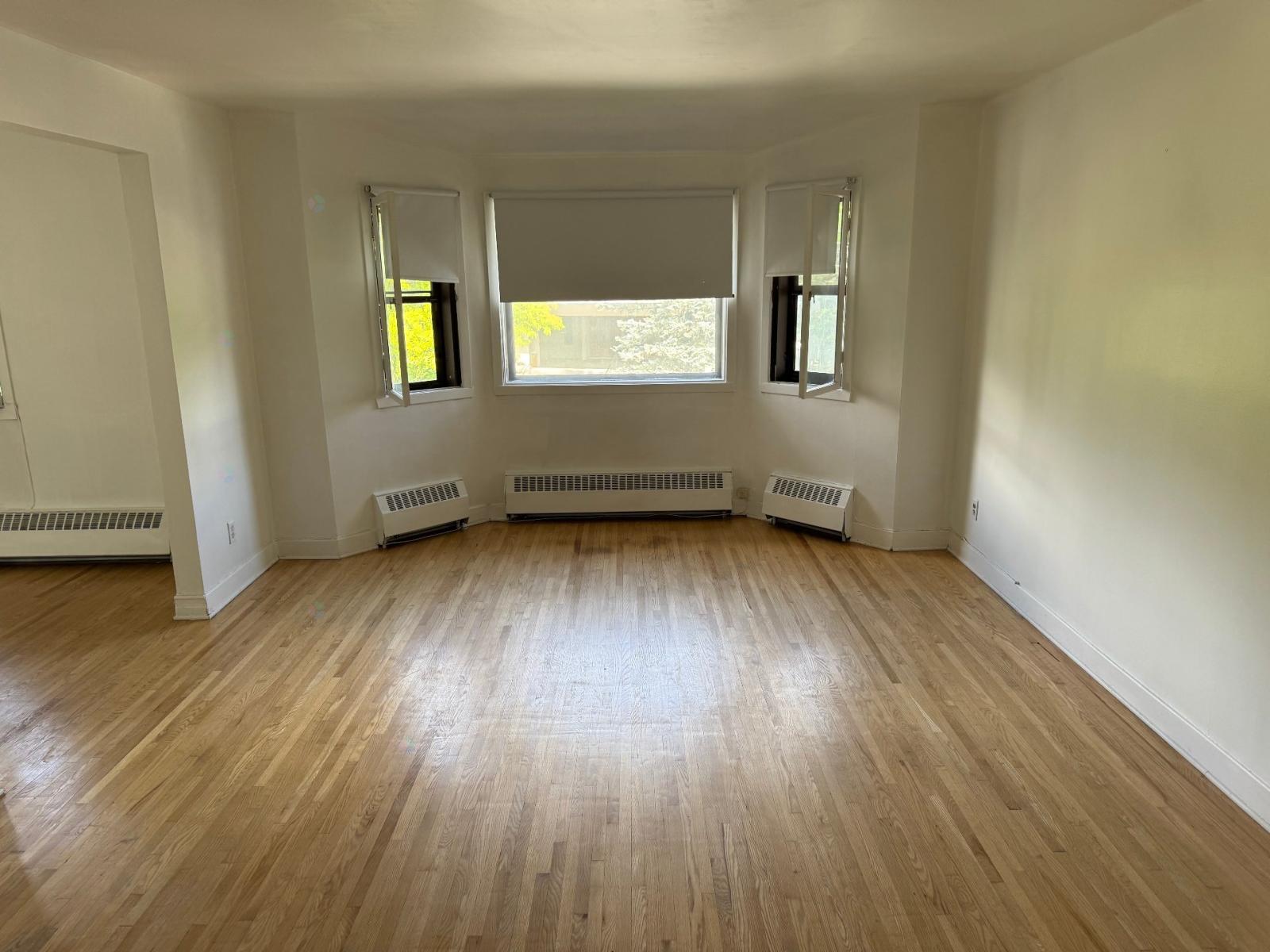 7049 Ch. Guelph Property Photo 4