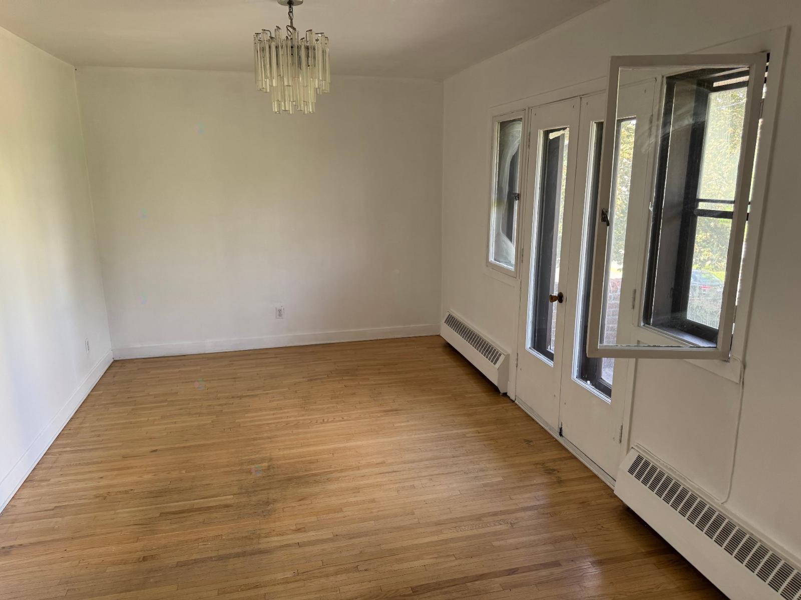 7049 Ch. Guelph Property Photo 14