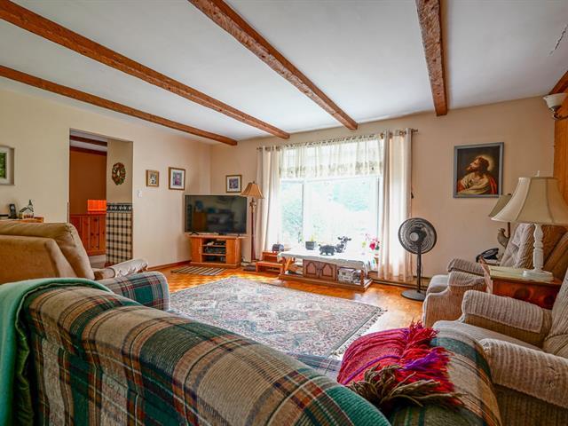 198 Ch. Du Centre Property Photo 12