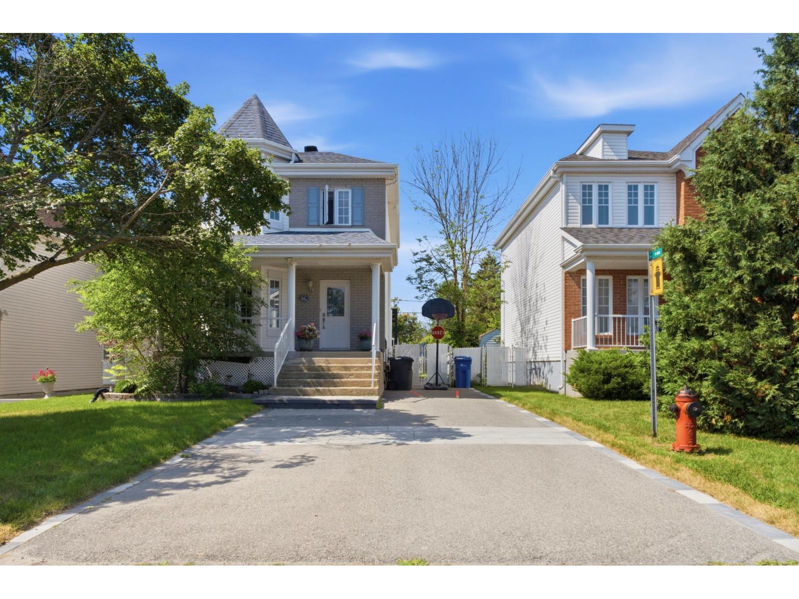 86 Rue Des Émeraudes Property Photo 1