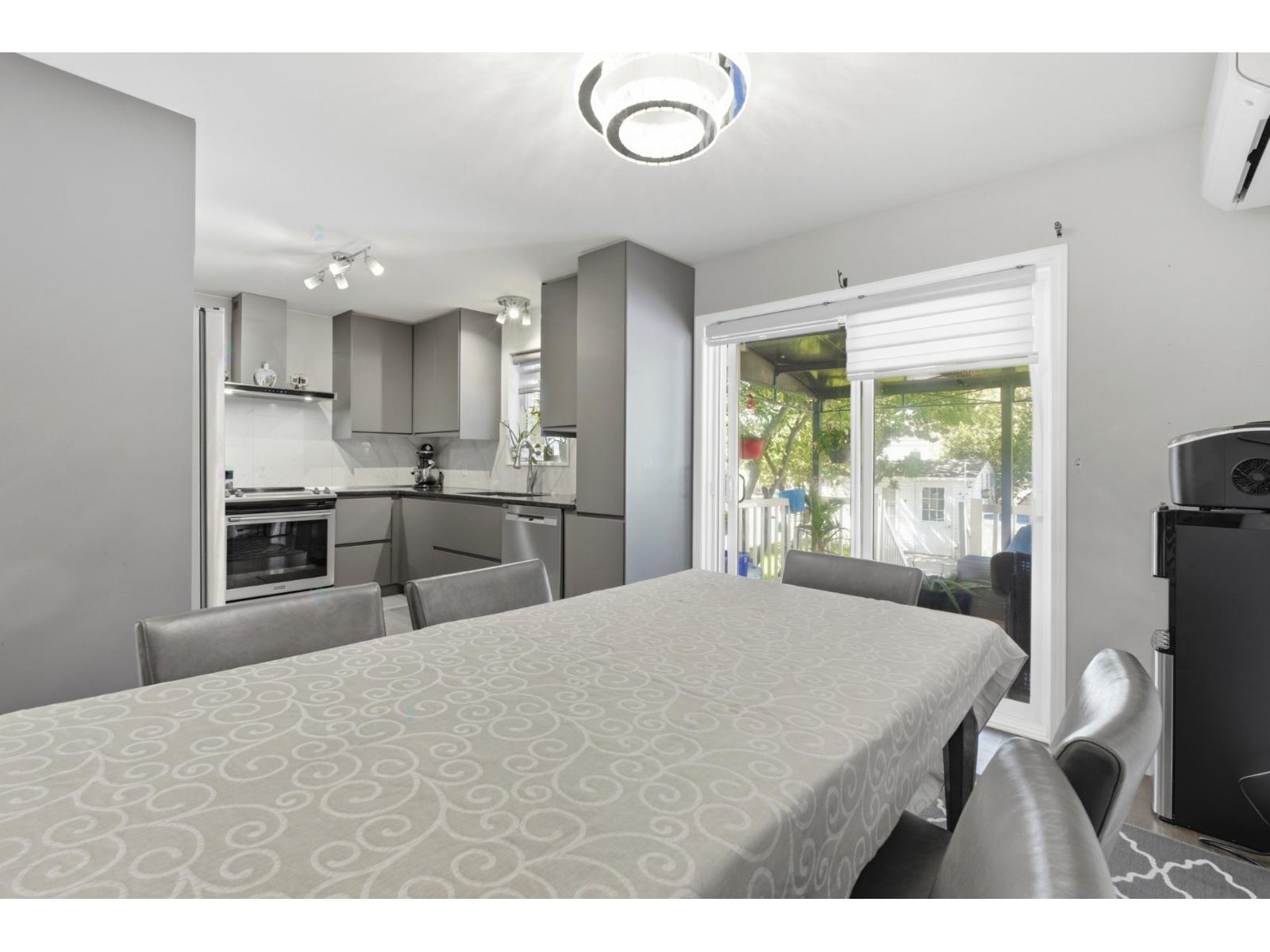 86 Rue Des Émeraudes Property Photo 10