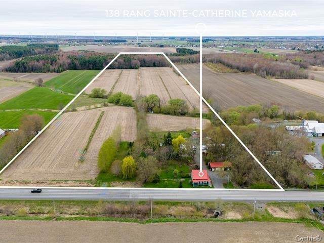 Rg Ste-Catherine Property Photo 1